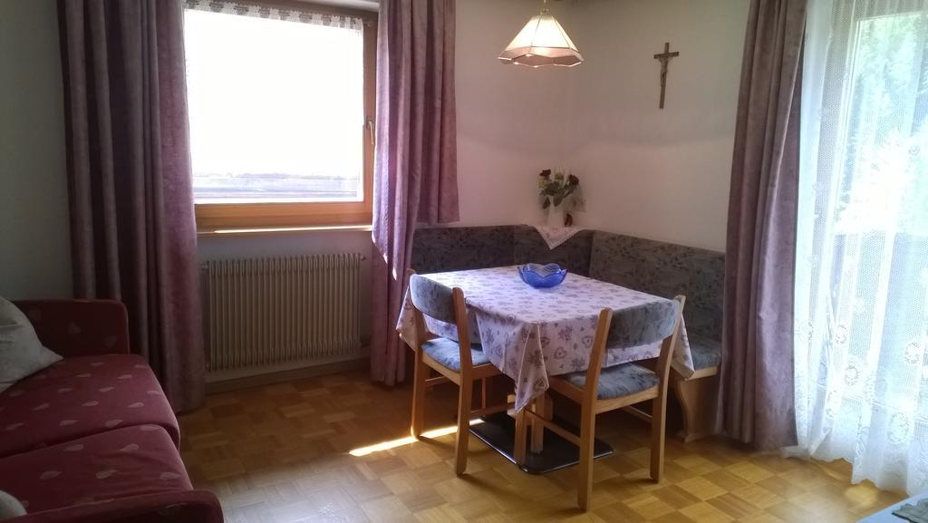 Residence Ploner San Cassiano  Ruang foto