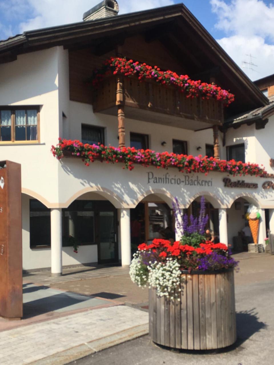 Residence Ploner San Cassiano  Bagian luar foto