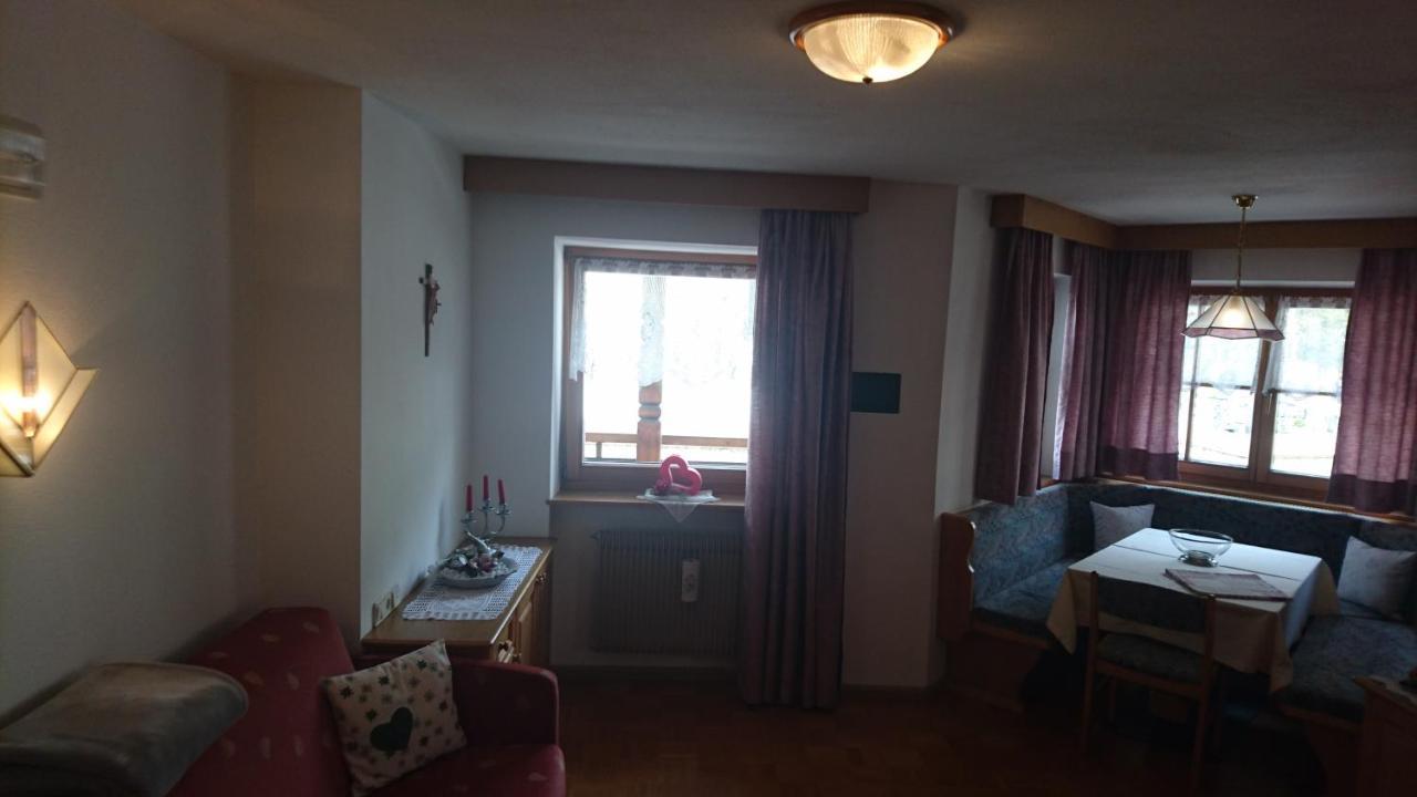 Residence Ploner San Cassiano  Ruang foto